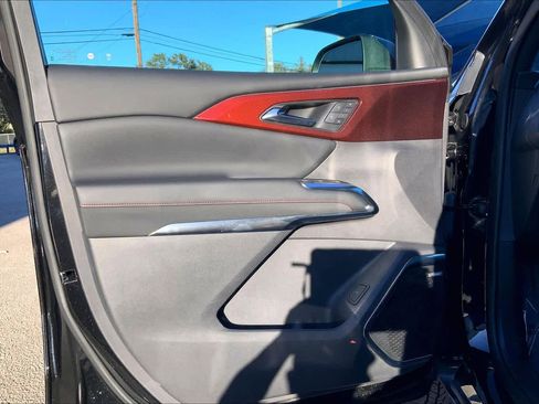 Certified 2024 Chevrolet Traverse RS w/ LPO, Floor Liner Package image 21