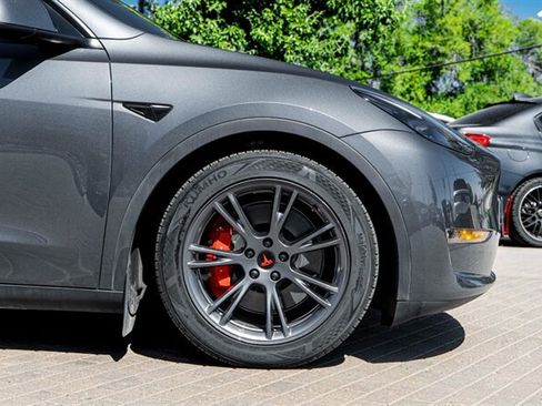 Used 2022 Tesla Model Y Performance AWD/4WD image 11