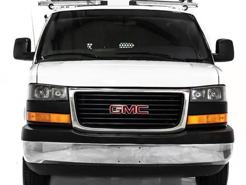 Used 2017 GMC Savana 2500 image 8