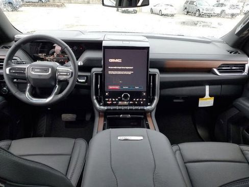 New 2026 GMC Yukon XL Denali image 12