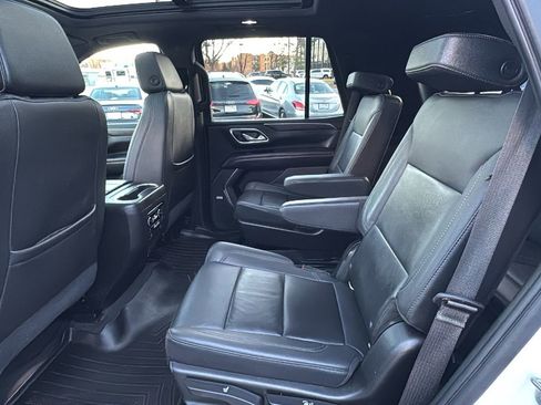 Used 2021 Chevrolet Tahoe LT w/ LT Signature Package image 14