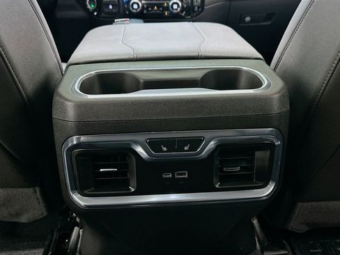 Used 2024 GMC Sierra 1500 SLT image 27