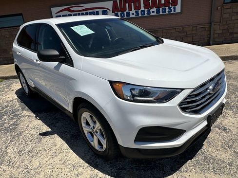 Used 2019 Ford Edge SE FWD image 3