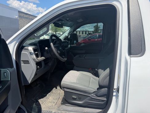 Used 2024 Ford F350 XLT AWD/4WD image 8