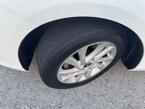 Used 2013 MAZDA MAZDA3 i Touring FWD image 18