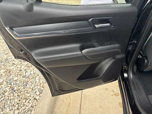 Used 2025 GMC Terrain Elevation FWD image 9