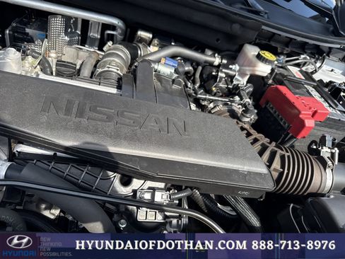 Used 2024 Nissan Rogue S FWD image 15