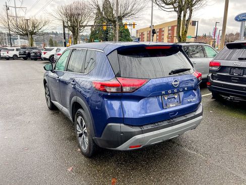 Used 2023 Nissan Rogue SV image 7
