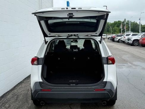 Used 2021 Toyota RAV4 LE w/ Carpet Mat Package (TMS) FWD image 6