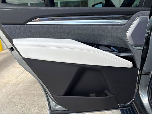 New 2026 Cadillac Escalade V w/ LPO, Floor Liner Package image 46