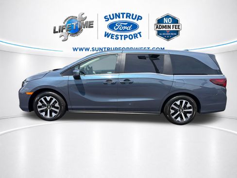 Used 2025 Honda Odyssey EX-L image 2
