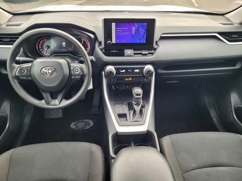 Used 2024 Toyota RAV4 LE image 9