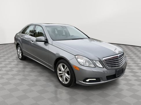 Used 2010 Mercedes-Benz E 350 Sedan image 9