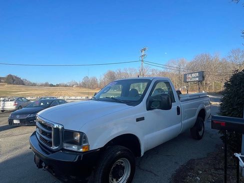 Used 2004 Ford F250 XL image 4