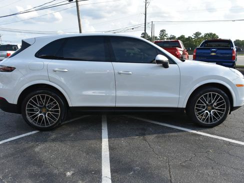 Used 2019 Porsche Cayenne AWD/4WD image 5