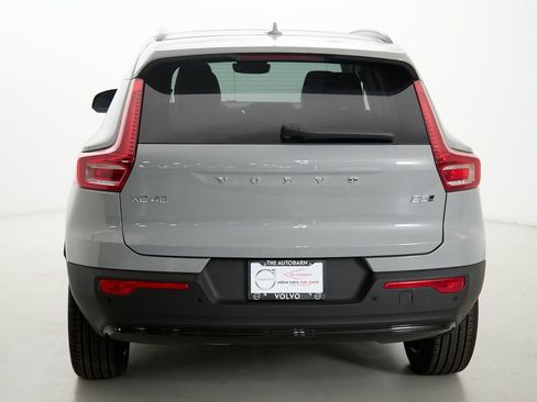 New 2026 Volvo XC40 B5 Plus w/ Protection Package Premier AWD/4WD image 8