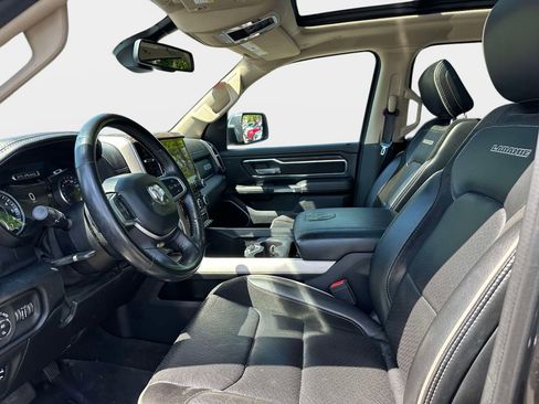 Used 2020 RAM 1500 Laramie AWD/4WD image 12