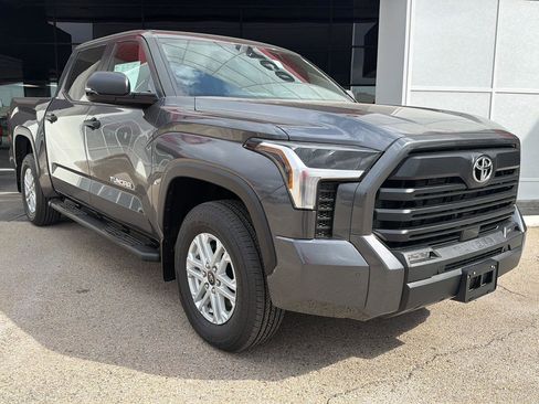 New 2026 Toyota Tundra SR5 image 2