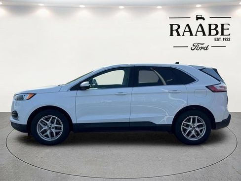Used 2024 Ford Edge SEL w/ Convenience Package AWD/4WD image 16