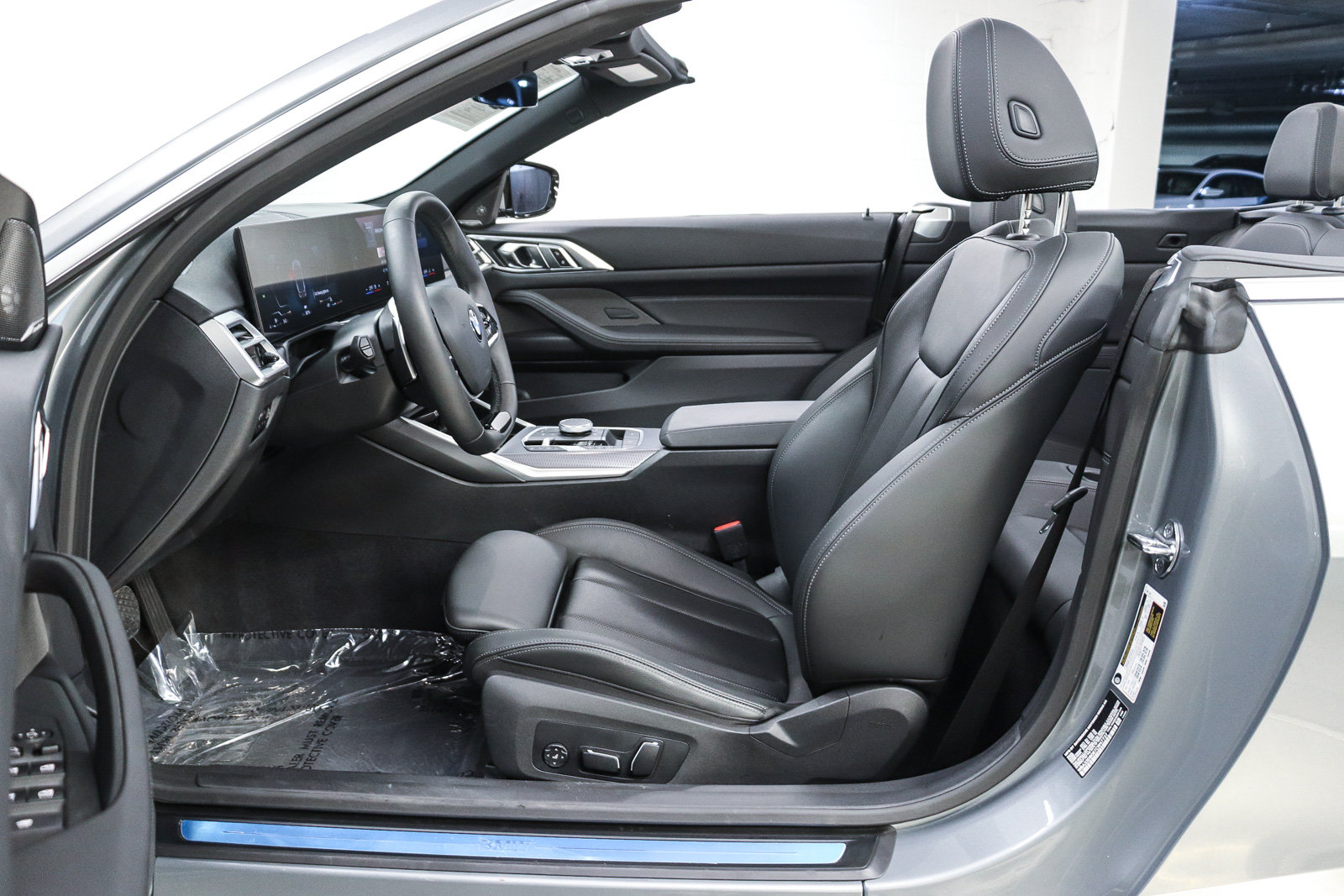 Used 2026 BMW 430i Convertible w/ Parking Assistance Package RWD image 22