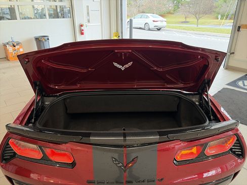 Used 2015 Chevrolet Corvette Z06 w/ 3LZ Preferred Equipment Group image 29