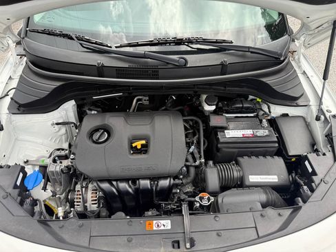 Used 2024 Kia Soul LX w/ Option Group 015 FWD image 9