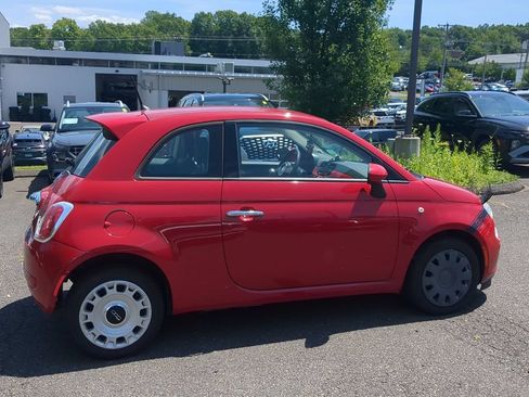 Used 2015 FIAT 500 Pop FWD image 2