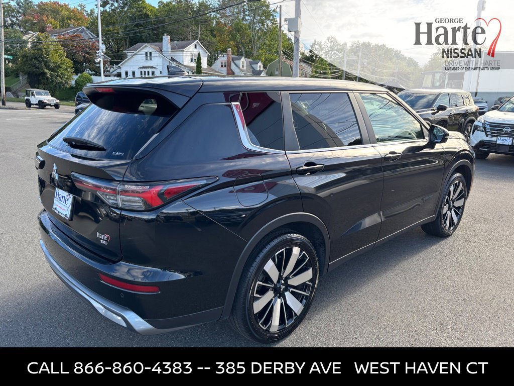 Used 2025 Mitsubishi Outlander SE AWD/4WD image 5