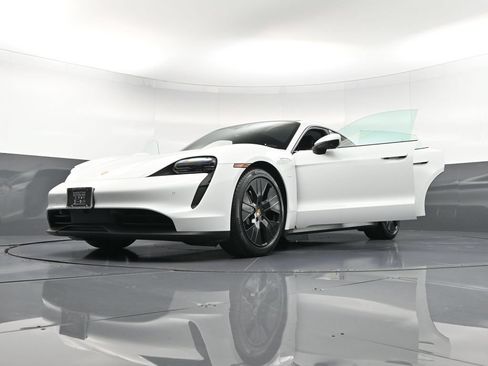 Certified 2022 Porsche Taycan RWD image 37