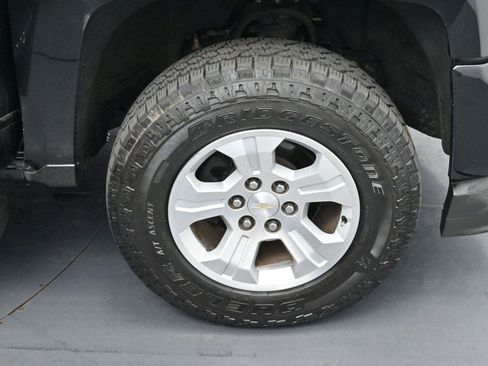 Used 2018 Chevrolet Silverado 1500 LT w/ All Star Edition image 28