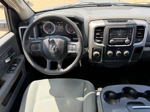 Used 2018 RAM 1500 Classic SLT RWD image 12