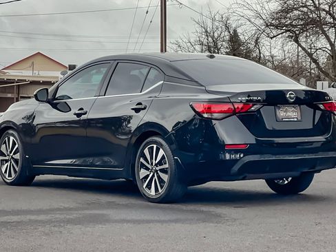 Used 2022 Nissan Sentra SV w/ SV Premium Package image 6