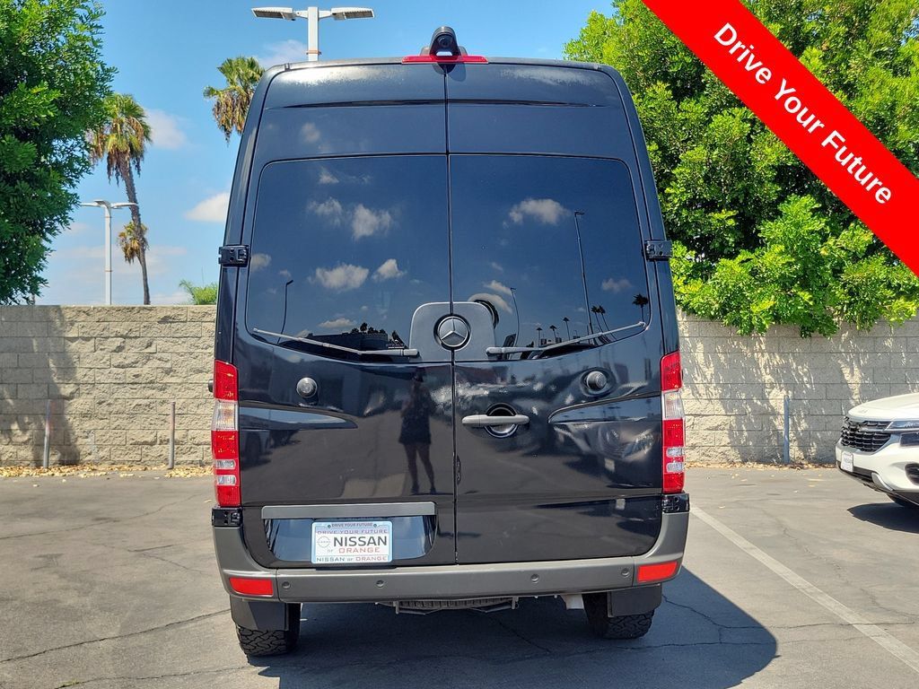 Used 2018 Mercedes-Benz Sprinter 2500 image 28