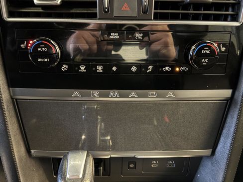 Used 2021 Nissan Armada SV image 26