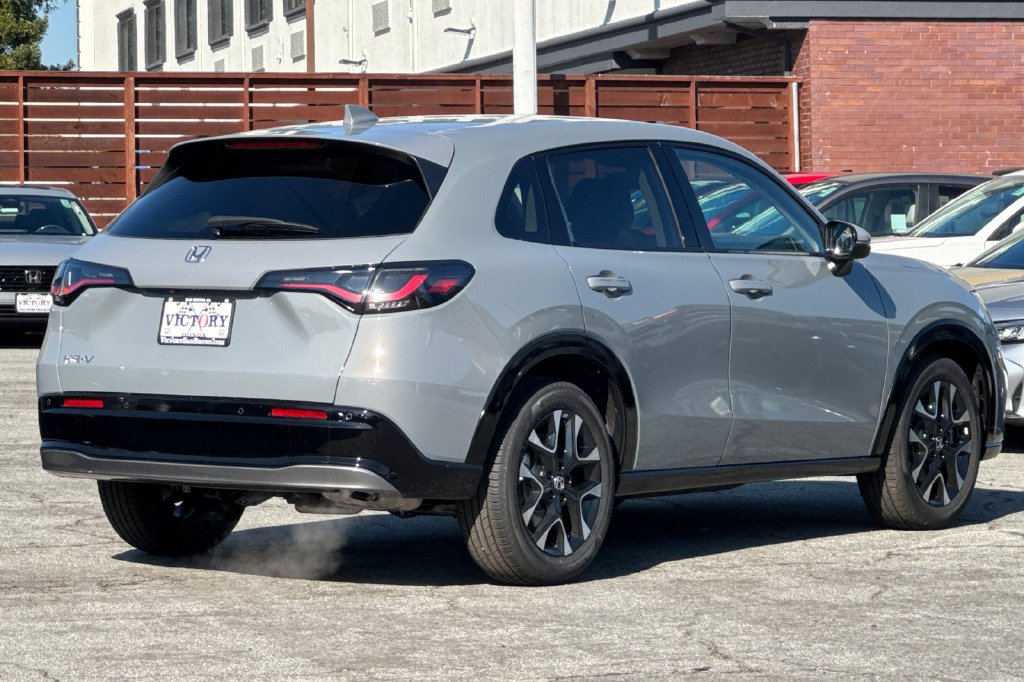 New 2026 Honda HR-V EX-L image 4