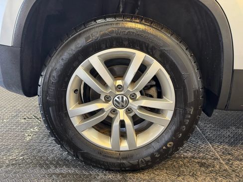 Used 2016 Volkswagen Tiguan S AWD/4WD image 32