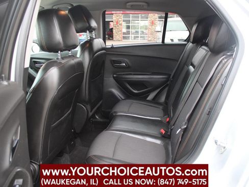 Used 2018 Chevrolet Trax LT w/ LT Convenience Package image 19