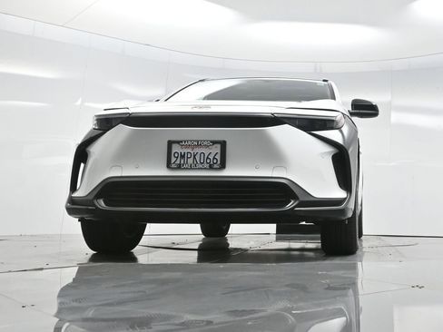 Used 2024 Toyota bZ4X XLE image 49