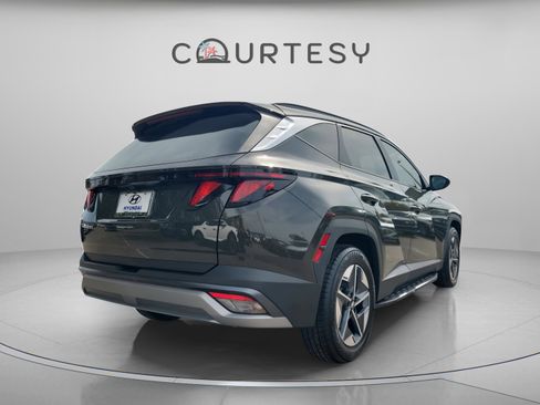 New 2026 Hyundai Tucson SEL image 3