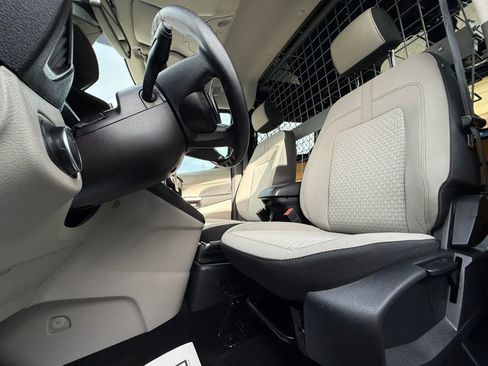 Used 2020 Ford Transit Connect XLT FWD image 30
