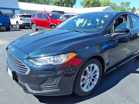 Used 2020 Ford Fusion SE FWD image 5