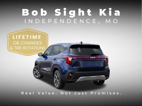 New 2026 Kia Seltos LX FWD image 4