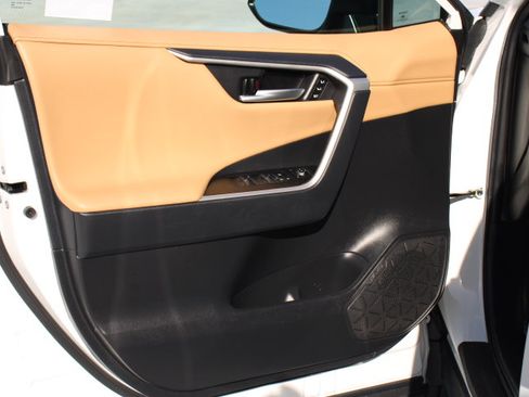 Used 2024 Toyota RAV4 Limited w/ Advanced Technology Package image 10