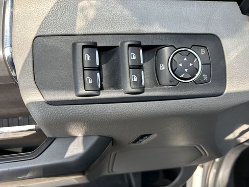 Used 2015 Ford F150 XLT w/ Equipment Group 302A Luxury AWD/4WD image 10