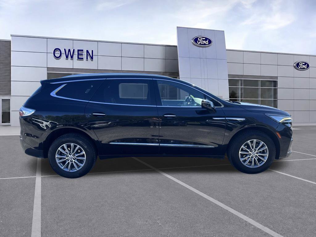 Used 2023 Buick Enclave Essence FWD image 7