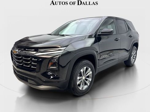 Used 2025 Chevrolet Equinox LT FWD image 2