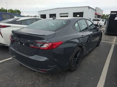 Used 2026 Toyota Camry SE w/ Convenience Package FWD image 4