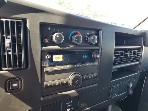 New 2026 GMC Savana 2500 Extended RWD image 22