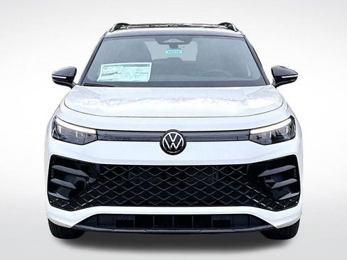 New 2026 Volkswagen Tiguan SE R-Line AWD/4WD image 2