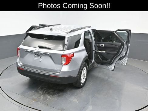 Used 2022 Ford Explorer XLT image 26